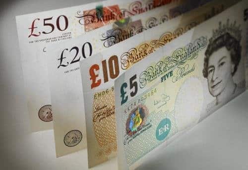 کاهش ۴۰۰ تومانی قیمت پوند انگلستان در بهار امسال
